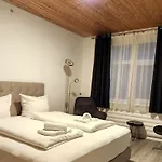 Niederdreisbacher Hof בית הארחה