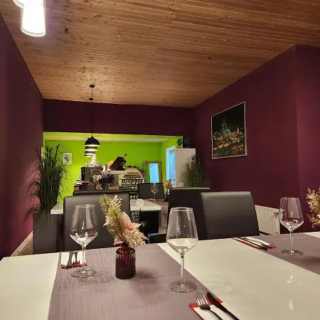 Niederdreisbacher Hof Gasthuis 3*