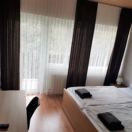 Niederdreisbacher Hof بيت ضيافة